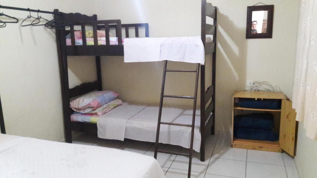 Hostel Famille Brun Trevo Сан-Жуан-да-Боа-Виста Экстерьер фото